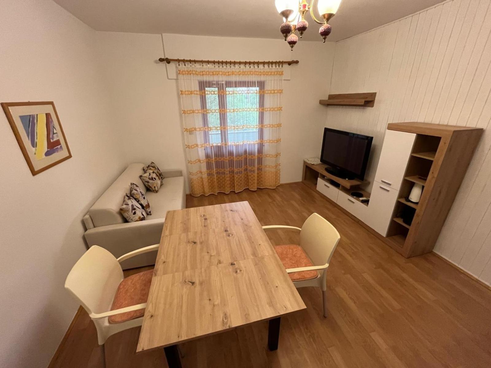 Apartmani Krunić Barbat na Rabu Bagian luar foto